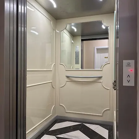 Sea View Allure With Balcony Lägenhet