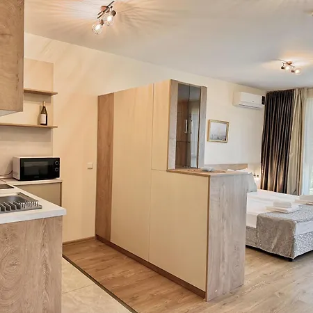 Sea View Allure With Balcony Daire Primorsko